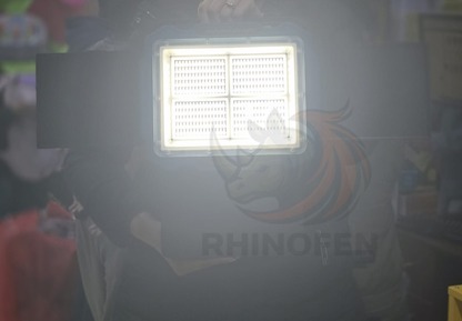 Foco Solar Recargable 336 Led / Batería Auxiliar / 3 Paneles